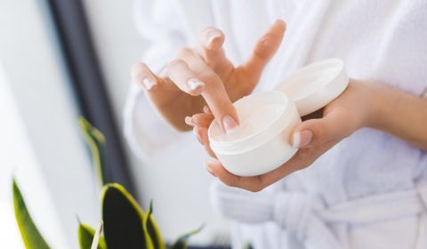 hydrater sa peau pour la protéger du froid