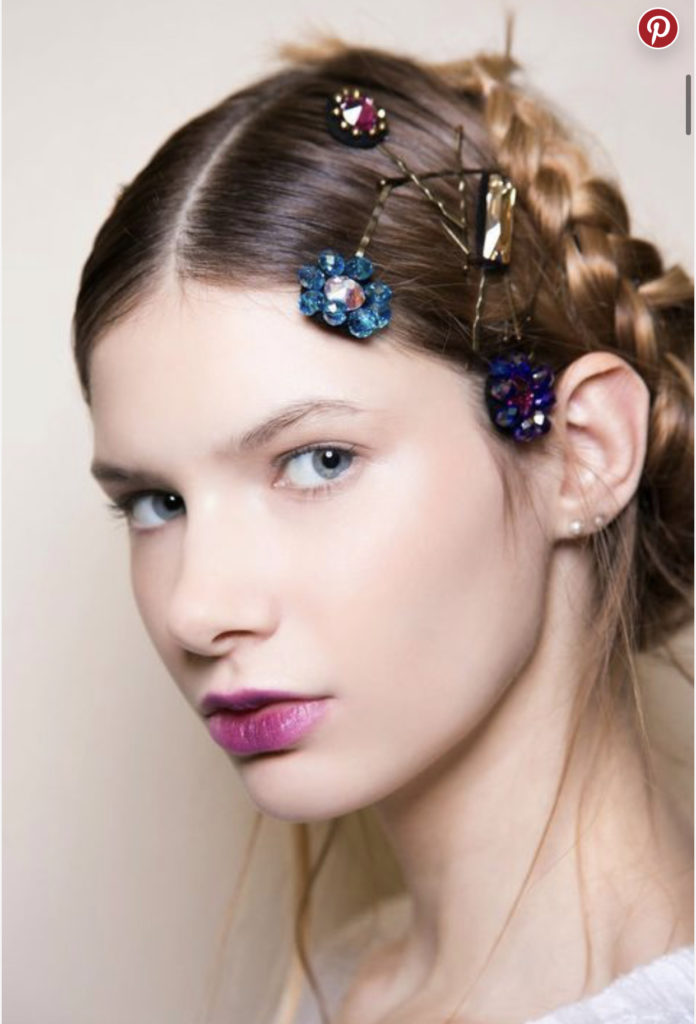 La coiffure parfaite pour le Nouvel an