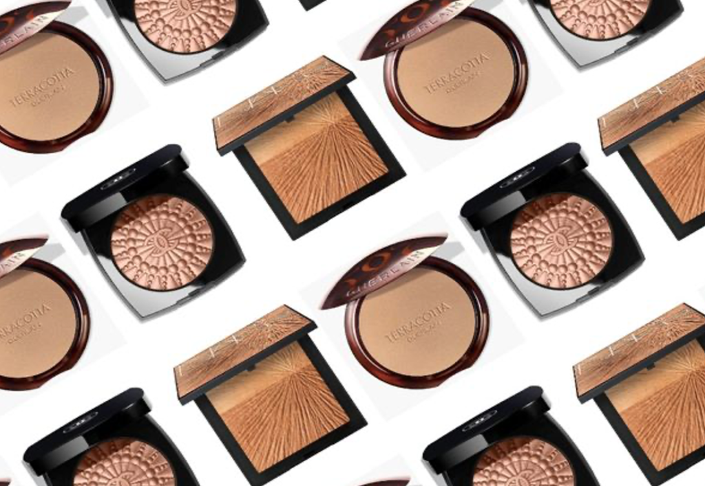 Un teint naturel pour un maquillage de soirée pour l'été