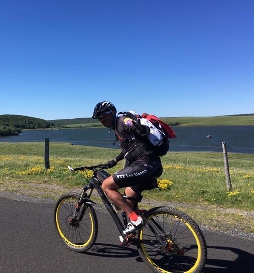 Thierry fait du vélo