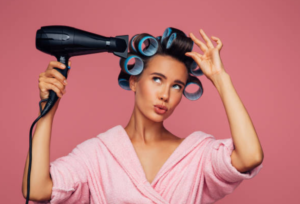 cheveux brushing femme